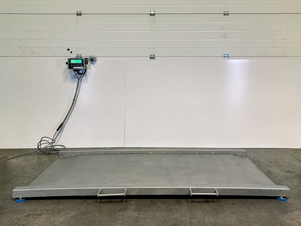 hygienic weighing platform with digital display